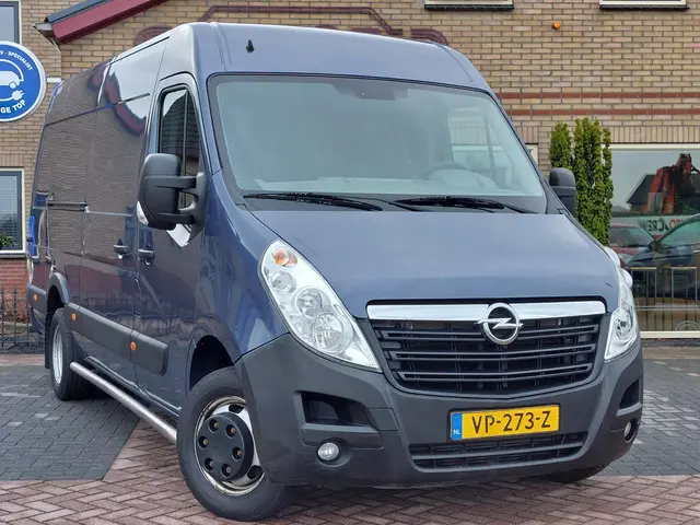Opel Movano 2