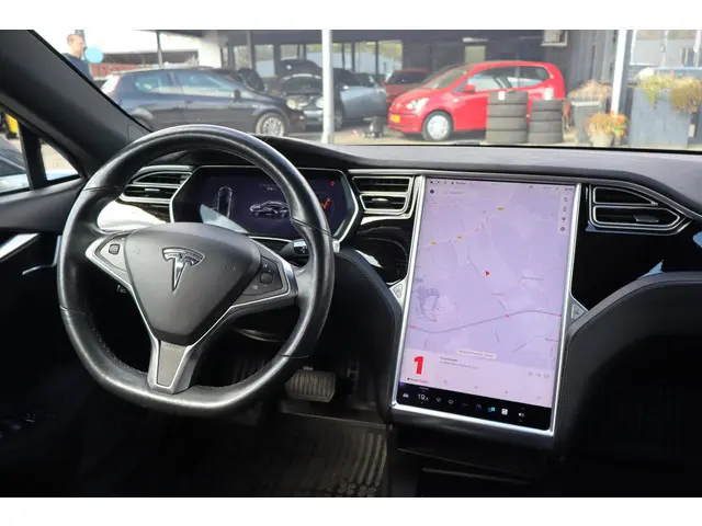Tesla Model S 75D Base 2017 Elektrisch 4
