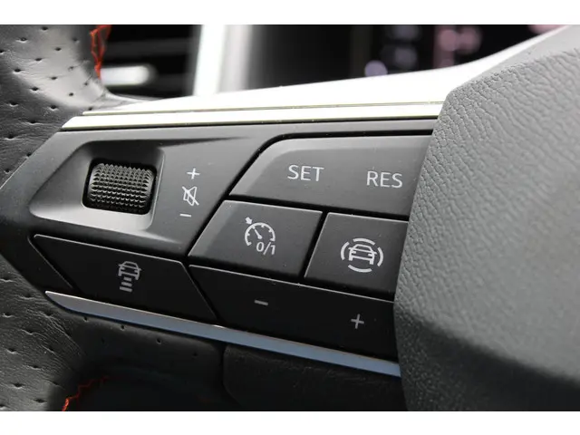 SEAT Ateca 2.0 TDI FR Business Intense 2021 Diesel 25
