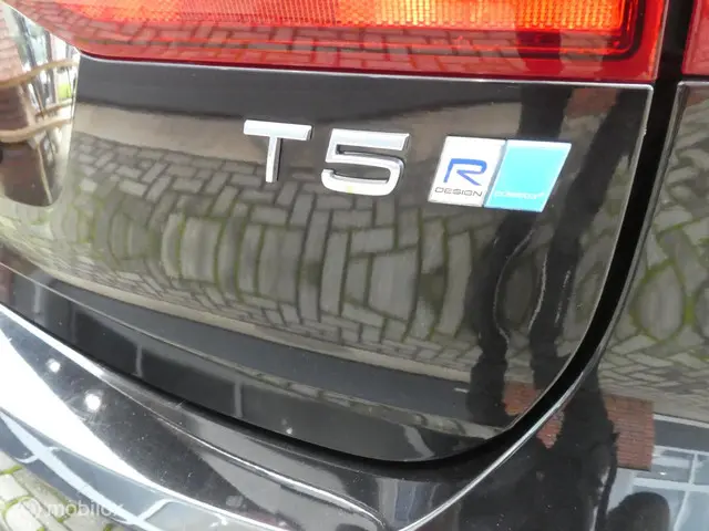 Volvo V90 2.0 T5 R-Design 2017 Benzine 26