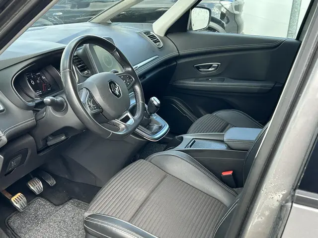 Renault Grand Scénic 1.3 TCe Intens 7p. 2019 Benzine 23
