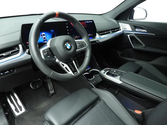 BMW X2 M35i xDrive 2025 Benzine 6