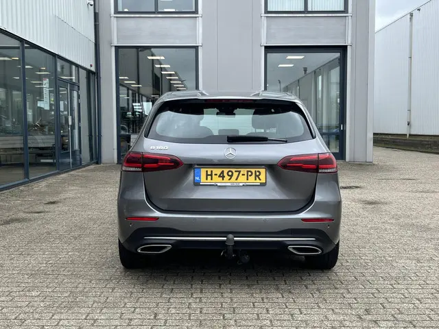 Mercedes-Benz B-Klasse 180 Launch Edition 2020 Benzine 21