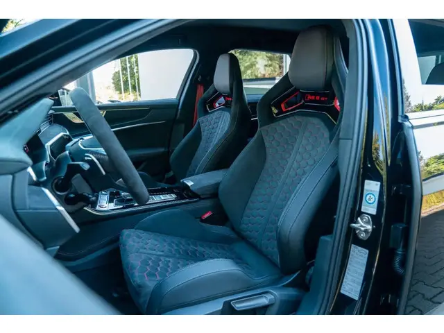 Audi RS6 A6 Avant GT 2024 Benzine 3