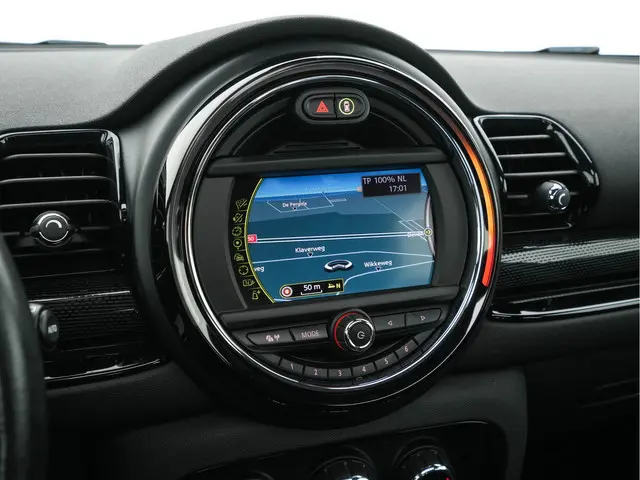 MINI Clubman Mini 1.5 Cooper Business 2015 Benzine 15