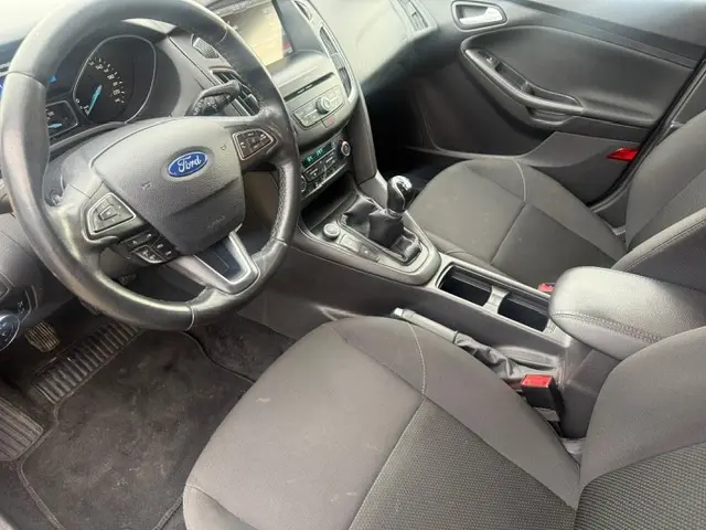 Ford Focus Wagon 1.0 Titanium 2015 Benzine 12