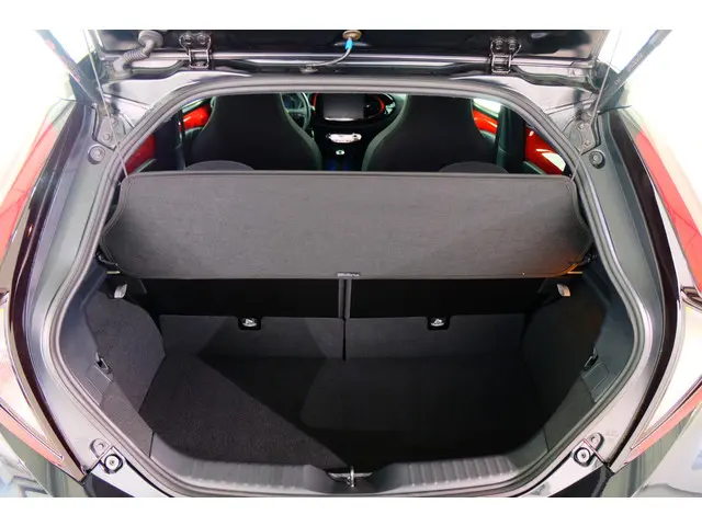 Toyota Aygo X 1.0 VVT-i MT Envy 2022 Benzine 25