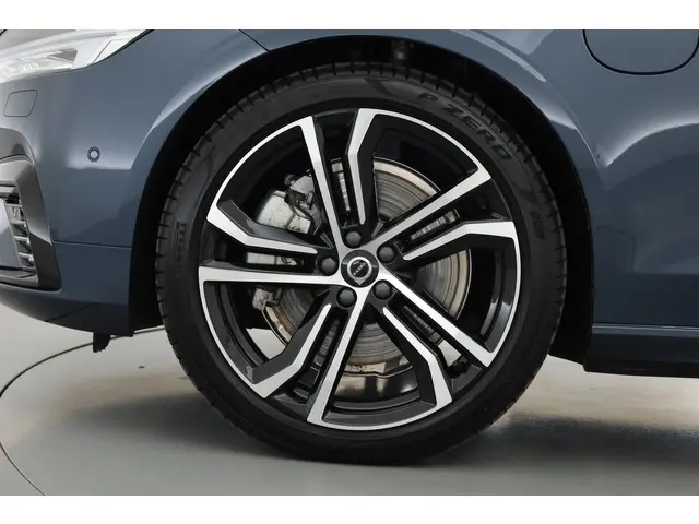 Volvo S90 T8 Recharge Plus Dark 2024 Hybride Benzine 31