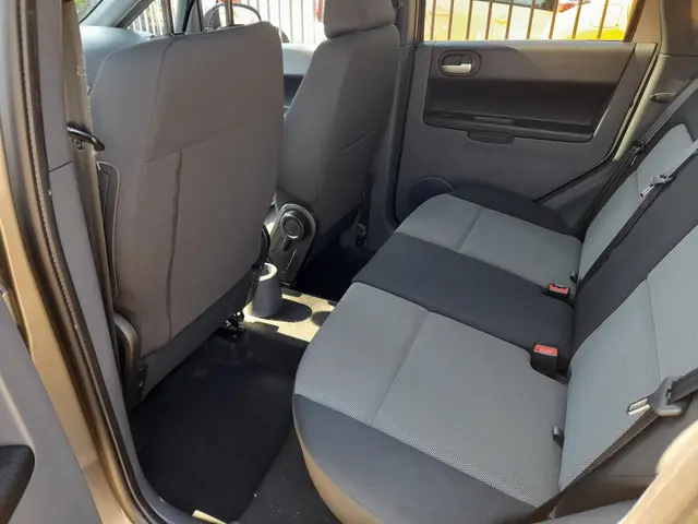 Mitsubishi Colt 1.1 Edition One 2013 Benzine 4