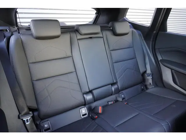 BMW iX1 eDrive20 2025 Elektrisch 10