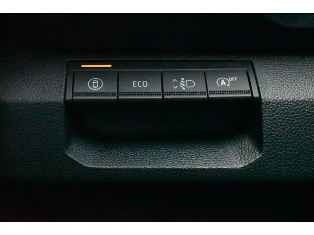 Dacia Duster TCe 100 ECO-G Expression 2024 Benzine 23