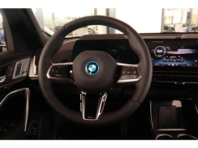 BMW iX2 eDrive20 2024 Elektrisch 14