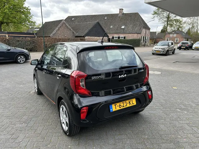 Kia Picanto 1.0 DPi ComfortLine 2023 Benzine 7