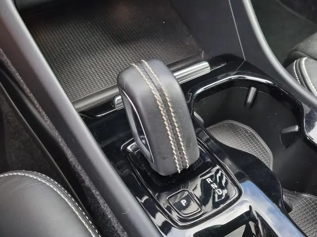 Volvo XC40 2.0 T5 AWD R-Design | PANO | LED | H&K | 2020 Benzine 13