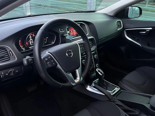 Volvo V40 1.5 T2 Polar+ 2019 Benzine 2