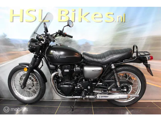 Kawasaki W800 Street 2019 Benzine 12