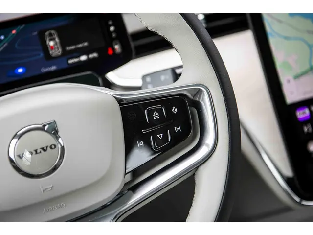 Volvo EX90 Single Motor Plus 7p. 104 kWh 2025 Elektrisch 24