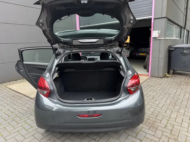 Peugeot 208 1.2 PureTech Blue Lion 2017 Benzine 7