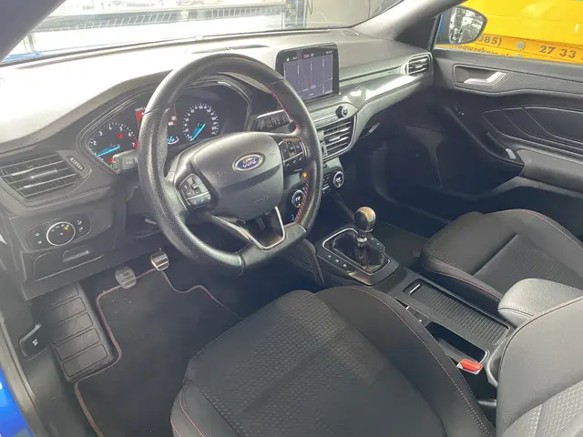 Ford Focus 1.0 EcoBoost ST Line Business 2019 Benzine 2