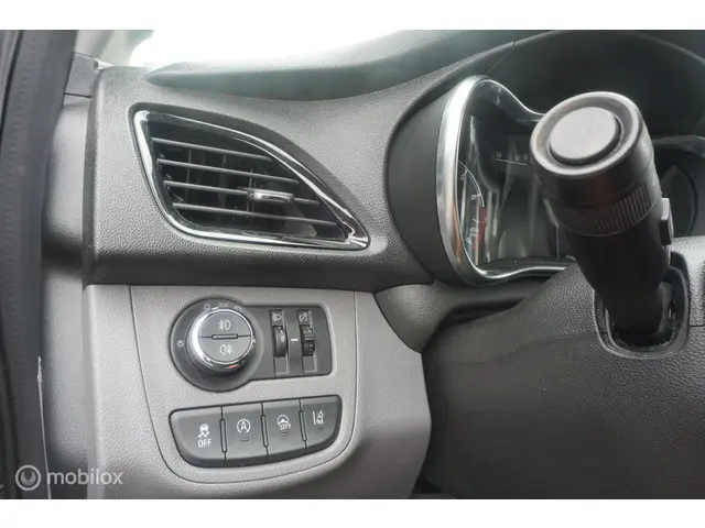 Opel KARL 1.0 ecoFLEX Innovation 2016 Benzine 7