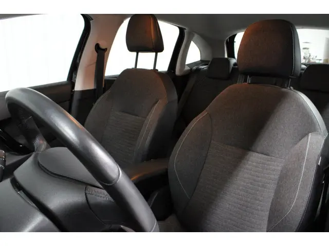 Citroën C3 1.0 PureTech Collection 2015 Benzine 14