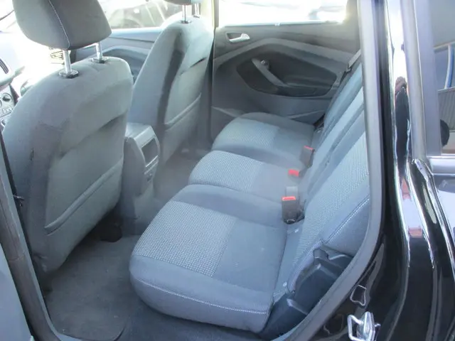 Ford C-MAX 1.0 Ambiente 2013 Benzine 9
