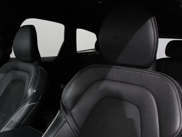 Volvo XC60 2.0 T5 R-Design Automaat 2019 Benzine 30