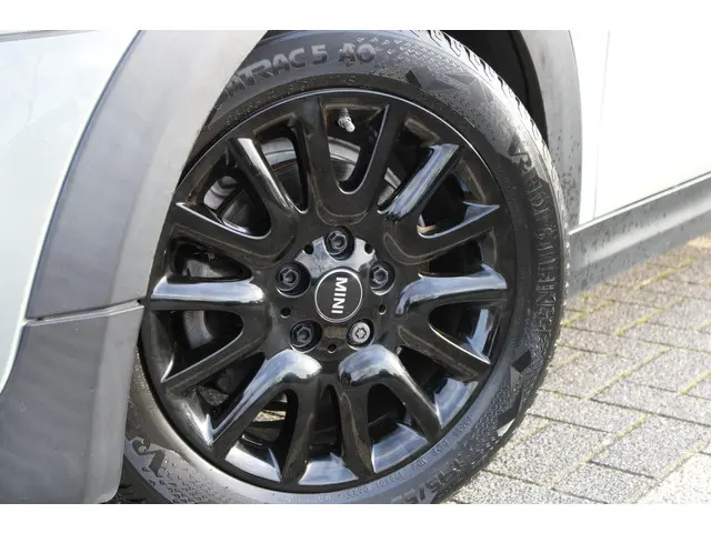 MINI Cooper Hatchback 2018 Benzine 5