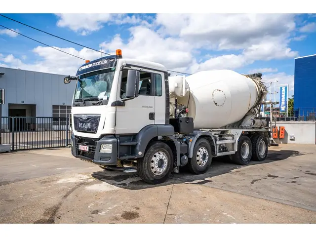 MAN TGS 32 360 BB+ LIEBHERR 9m3 2015 Diesel