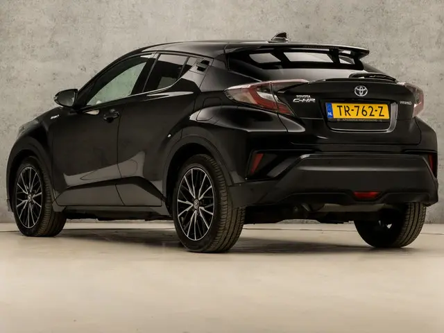 Toyota C-HR 1.8 Hybrid Sport 2018 Hybride Benzine 3
