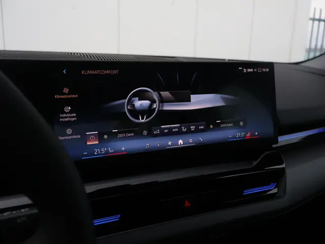 BMW 5 Serie 520i 2024 Benzine 37