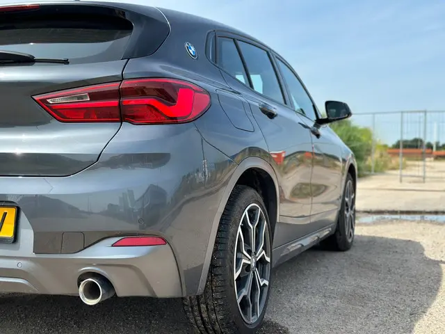 BMW X2 SDrive20i M-Sport High Executive 2020 Benzine 22