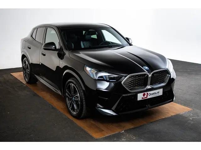BMW iX2 xDrive30 67 kWh 2024 Elektrisch 6