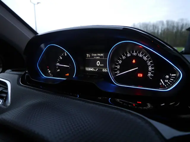 Peugeot 2008 1.2 PureTech Allure 2018 Benzine 16