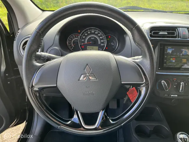 Mitsubishi Space Star 1.0 Intense 2016 Benzine 10