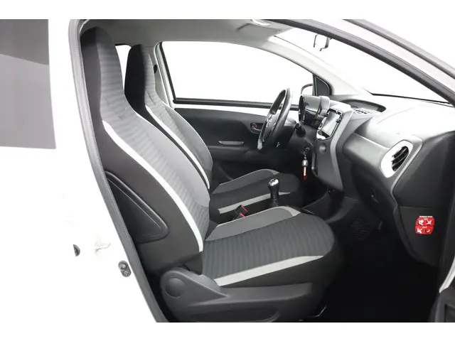 Toyota Aygo 1.0 VVT-i x-joy 2020 Benzine 22