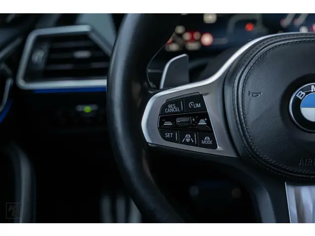 BMW 4 Serie Coupé 420d High Executive 2022 Diesel 38