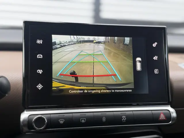 Citroën C4 Cactus 1.2 PureTech Business 2016 Benzine 17