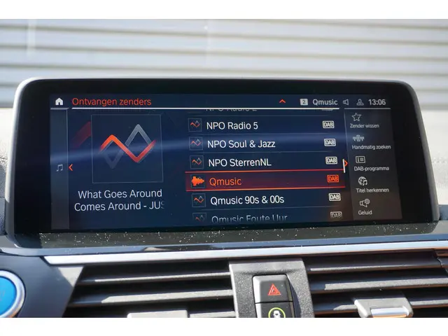 BMW iX3 High Executive 2021 Elektrisch 28