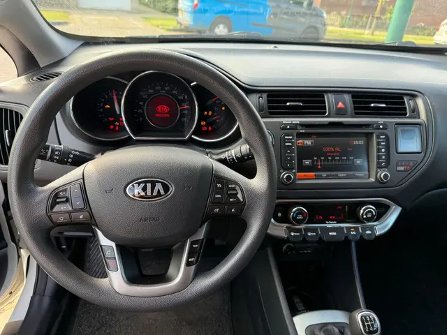 Kia Rio 1.2 CVVT Super Pack 2013 Benzine 16
