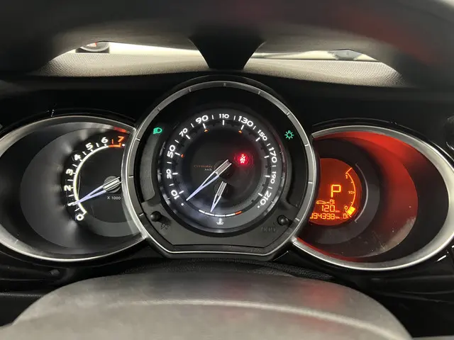 Citroën DS3 1.6 VTi So Chic 2012 Benzine 7