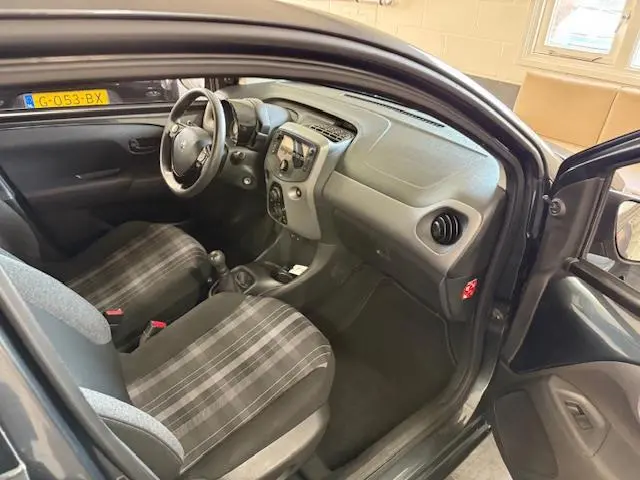 Peugeot 108 1.0 e-VTi Active 2020 Benzine 13