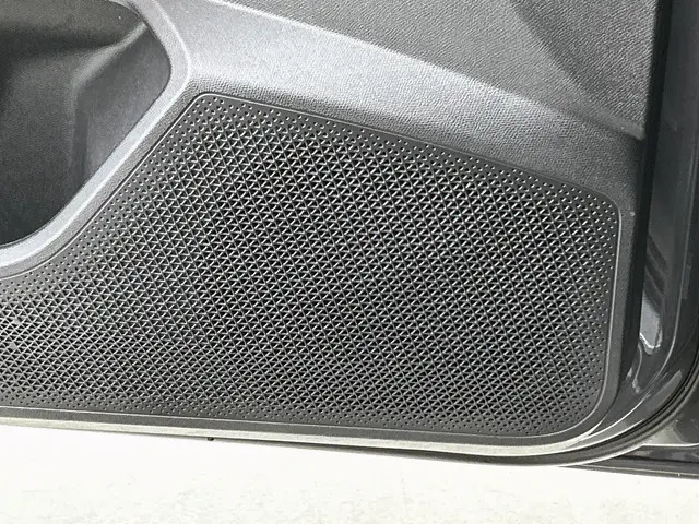 SEAT Leon 1.0 eTSI 110pk FR Business DSG 2023 Benzine 32