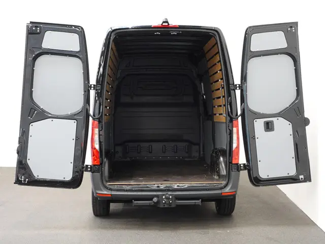 Mercedes-Benz Sprinter 3