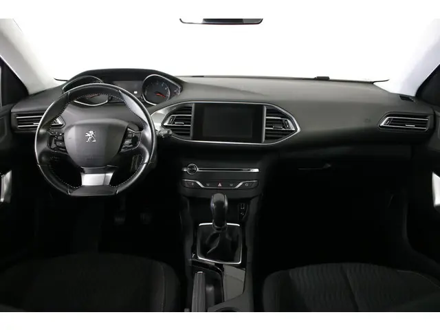 Peugeot 308 1.2 PureTech Blue Lease 110 PK. 2015 Benzine 4
