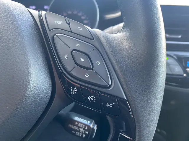 Toyota C-HR 2.0 Hybrid Dynamic 2024 Hybride Benzine 19