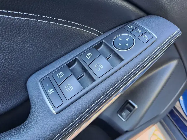 Mercedes-Benz GLA 180 Activity Edition 2017 Benzine 9