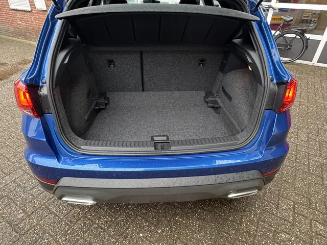 SEAT Arona 1.0 TSI FR Business Connect 2023 Benzine 21
