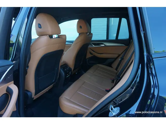 BMW X3 xDrive20i High Executive 2019 Benzine 7