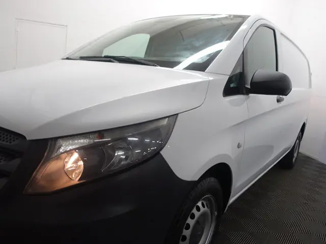 Mercedes-Benz Vito 111 CDI Lang L2- 2015 Diesel 17